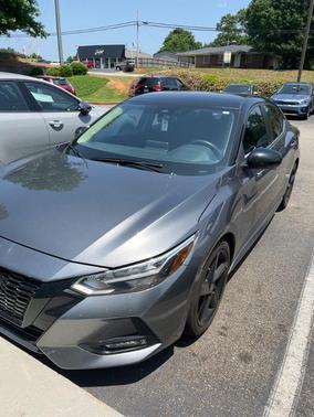 Photo 2 of 3 of 2022 Nissan Sentra SR