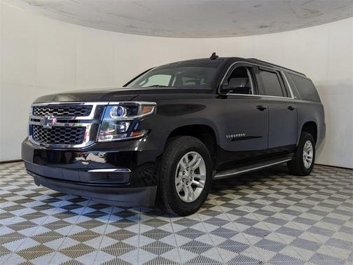 Photo 5 of 28 of 2016 Chevrolet Suburban LS