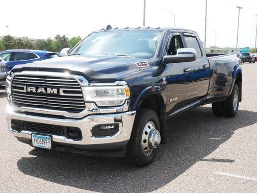Photo 5 of 11 of 2020 RAM 3500 Laramie Crew Cab 4x4 8' Box
