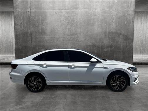 Photo 5 of 26 of 2019 Volkswagen Jetta 1.4T SEL Premium