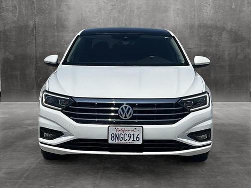 Photo 2 of 26 of 2019 Volkswagen Jetta 1.4T SEL Premium