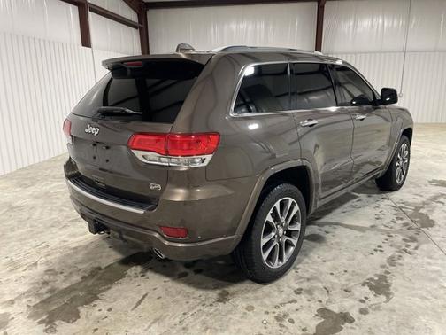 Photo 4 of 34 of 2018 Jeep Grand Cherokee Overland