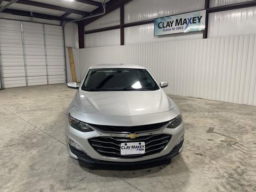 Photo 5 of 25 of 2021 Chevrolet Malibu LT