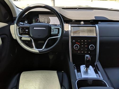 Photo 4 of 40 of 2022 Land Rover Discovery Sport SE