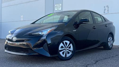 Photo 1 of 8 of 2018 Toyota Prius Three