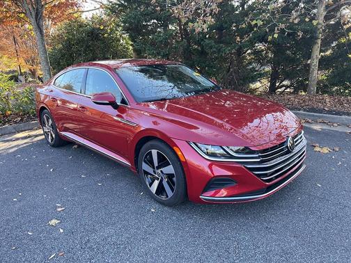 Photo 1 of 3 of 2021 Volkswagen Arteon 2.0T SE