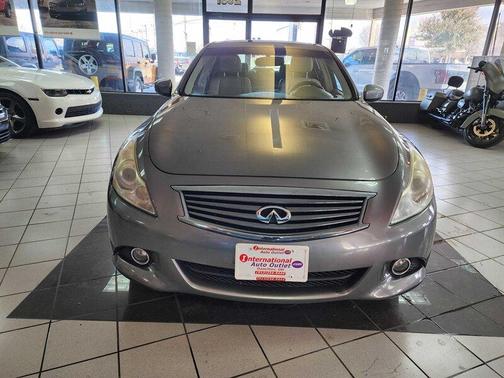 Photo 3 of 31 of 2011 INFINITI G25x Base
