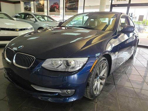 Photo 3 of 33 of 2013 BMW 328 i xDrive