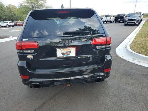 Photo 5 of 29 of 2018 Jeep Grand Cherokee SRT