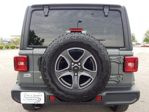 Photo 4 of 30 of 2019 Jeep Wrangler Unlimited Sport