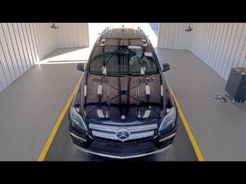 Photo 4 of 14 of 2014 Mercedes-Benz GL-Class GL 550 4MATIC