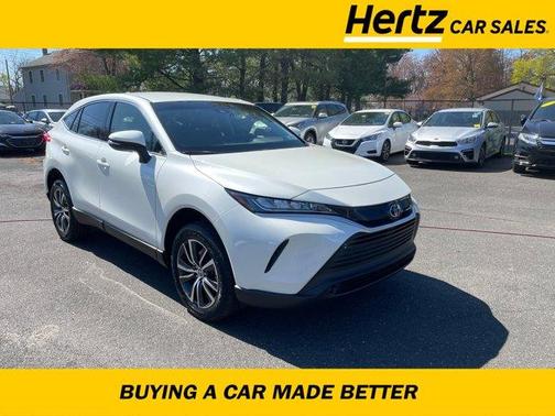 Photo 1 of 46 of 2022 Toyota Venza LE