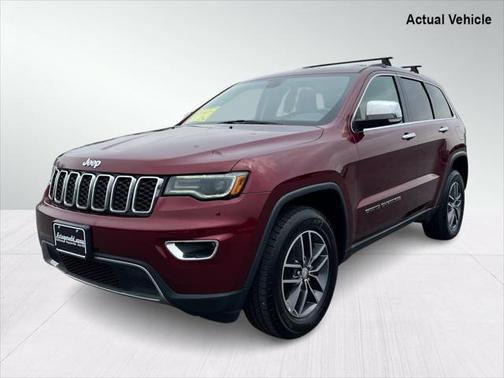 Photo 3 of 38 of 2017 Jeep Grand Cherokee Limited