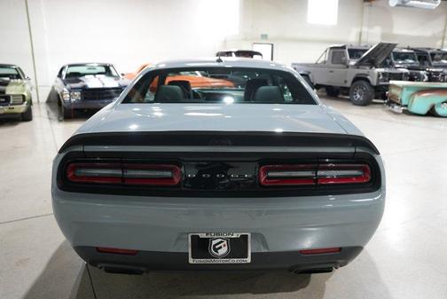 Photo 4 of 48 of 2020 Dodge Challenger SRT Hellcat