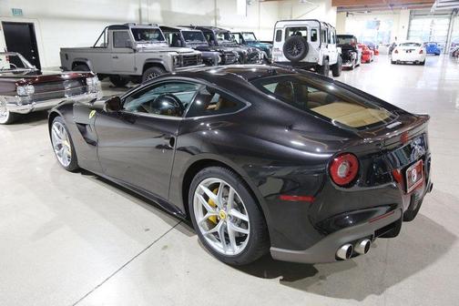 Photo 4 of 57 of 2014 Ferrari F12berlinetta Base