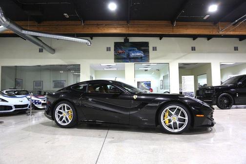 Photo 1 of 57 of 2014 Ferrari F12berlinetta Base