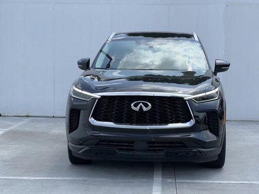 Photo 4 of 24 of 2023 INFINITI QX60 Luxe
