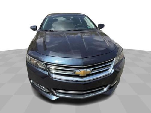 Photo 3 of 31 of 2014 Chevrolet Impala 2LT