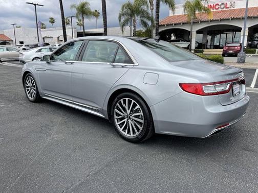 Photo 1 of 3 of 2020 Lincoln Continental STANDARD