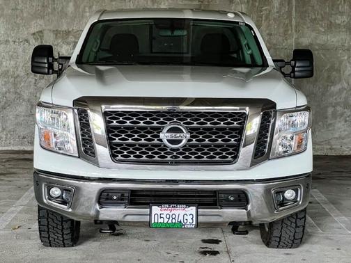 Photo 2 of 38 of 2017 Nissan Titan XD SV