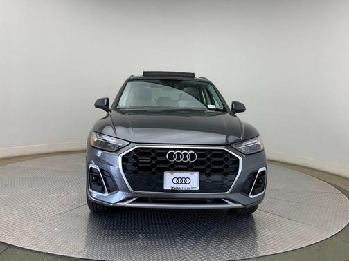 Photo 2 of 41 of 2022 Audi Q5 45 S line quattro Premium