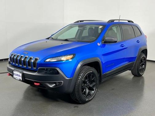 Photo 4 of 29 of 2018 Jeep Cherokee Trailhawk