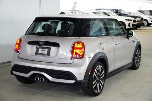 Photo 4 of 16 of 2022 MINI Hardtop Cooper S