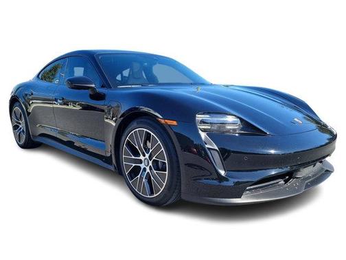 Photo 3 of 31 of 2021 Porsche Taycan Base