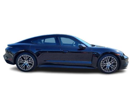 Photo 4 of 31 of 2021 Porsche Taycan Base