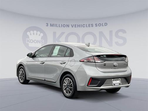 Photo 3 of 24 of 2020 Hyundai IONIQ EV SE