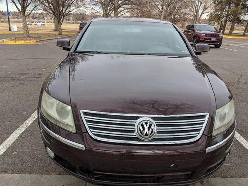 Photo 2 of 29 of 2004 Volkswagen Phaeton V8