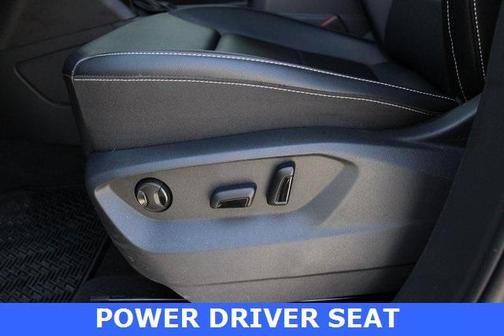 Photo 4 of 27 of 2022 Volkswagen Atlas 3.6L SE w/Technology