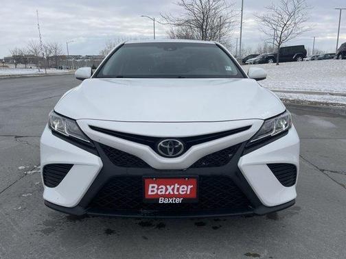 Photo 4 of 25 of 2018 Toyota Camry L