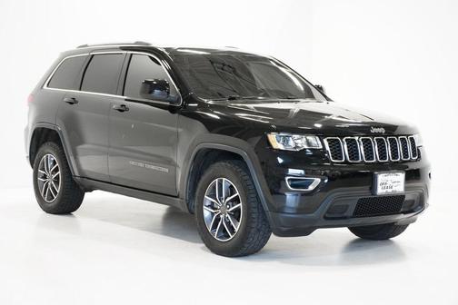 Photo 4 of 28 of 2019 Jeep Grand Cherokee Laredo E