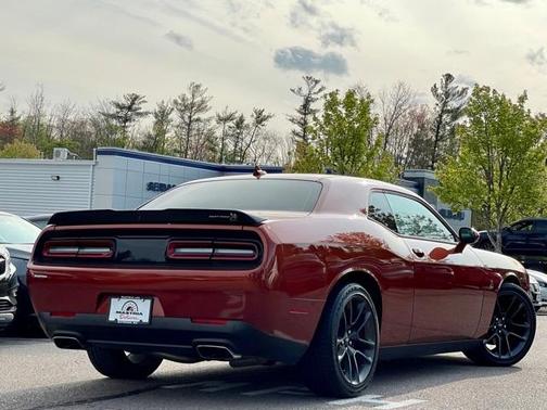 Photo 5 of 35 of 2021 Dodge Challenger R/T Scat Pack