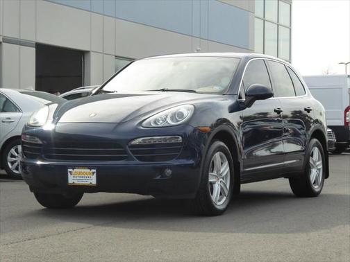 Photo 1 of 27 of 2012 Porsche Cayenne S