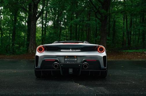 Photo 5 of 51 of 2020 Ferrari 488 Pista Spider Base