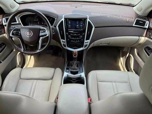 Photo 2 of 51 of 2015 Cadillac SRX Luxury Collection