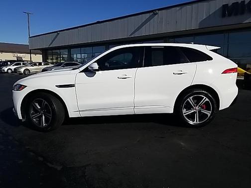Photo 3 of 51 of 2020 Jaguar F-PACE S