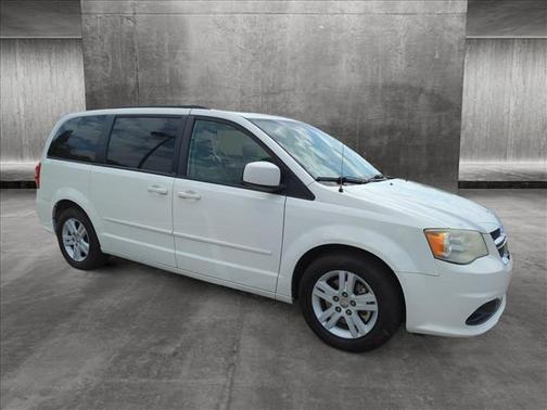Photo 3 of 21 of 2012 Dodge Grand Caravan SXT
