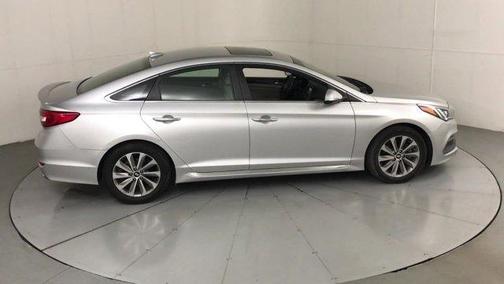 Photo 3 of 27 of 2016 Hyundai Sonata Sport