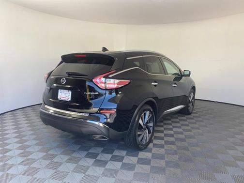 Photo 3 of 33 of 2018 Nissan Murano Platinum