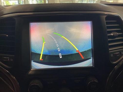 Photo 4 of 25 of 2018 Jeep Grand Cherokee High Altitude