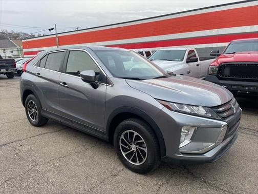 Photo 4 of 42 of 2020 Mitsubishi Eclipse Cross ES
