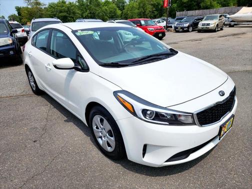 Photo 3 of 35 of 2018 Kia Forte LX