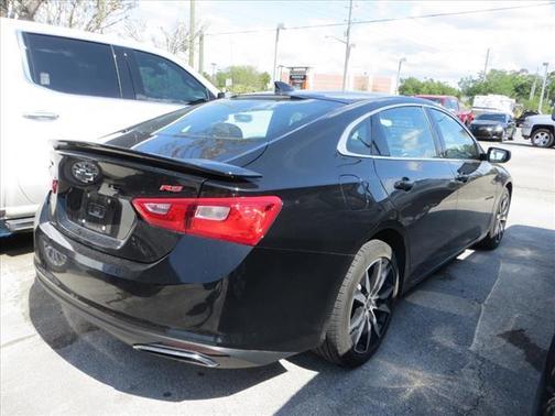 Photo 4 of 5 of 2020 Chevrolet Malibu RS
