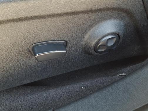 Photo 4 of 28 of 2013 Dodge Journey Crew