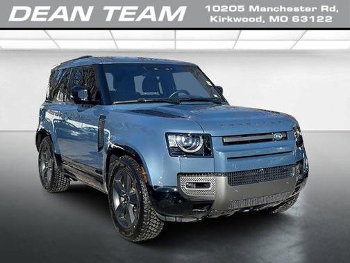 Photo 1 of 40 of 2022 Land Rover Defender 90 X-Dynamic S