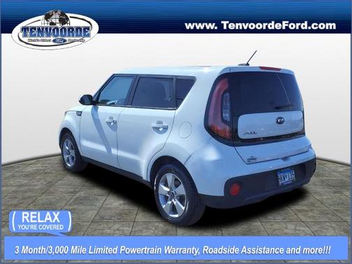Photo 4 of 21 of 2017 Kia Soul Base