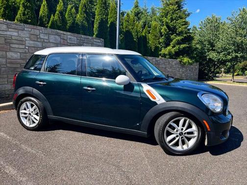 Photo 4 of 33 of 2012 MINI Cooper Countryman Base